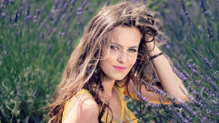 girl lavender flowers mov beauty nature 601444